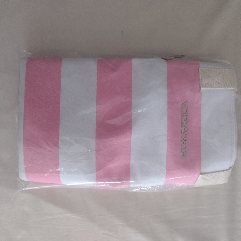 Extra Large Striped Victoria's Secret Tote - Picture 4 of 8